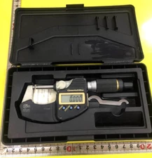 Mitutoyo MDE25MX Digital Micrometer QuantuMike 293-140-30