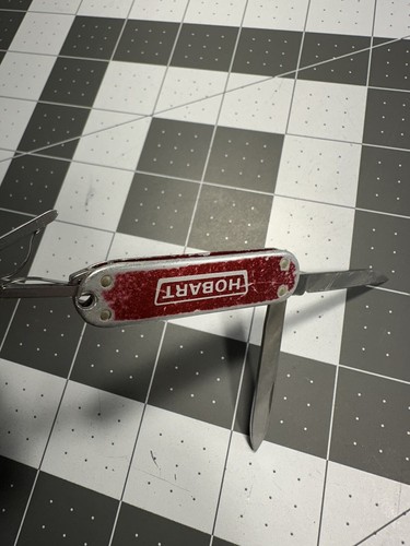 Victorinox Classic Swiss Army Knife 58MM Smooth Alox PARTS OR REPAIR 8195  - Picture 3 of 13