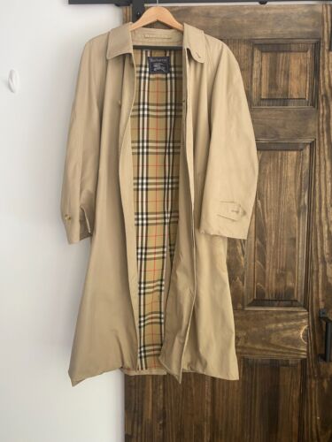 80s Vintage Burberry Tan Trench Coat. Woman's 48 R. Pre-owned  - Picture 1 of 4