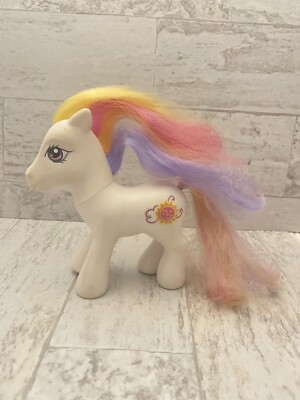 SUNNY★★ My Little Pony G3 Sunny Daze 2006 Hasbro White with Sun