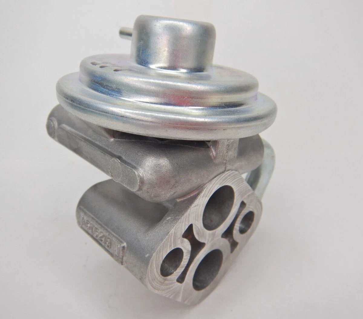 Genuine OEM Mitsubishi MD353689 EGR VALVE 2.4L fits CHRYSLER DODGE 