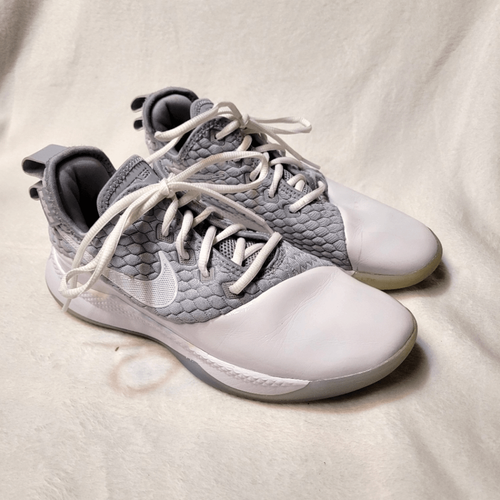 Nike Lebron Witness III PRM Mens BQ9819-002 Wolf Grey Size 8 shoes sneakers - Picture 1 of 9