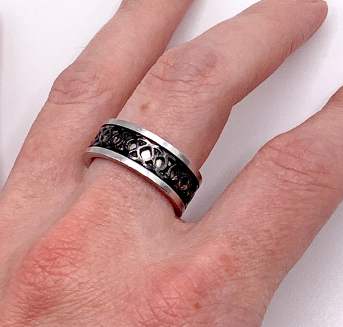 Titanium w/ Black Color Chain - Spinner Ring Men's Fidget Band Size 9 - EUC! - Picture 2 of 5