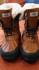 Ugg Butte Boots Colour Worchester Size 6 UK Boxed