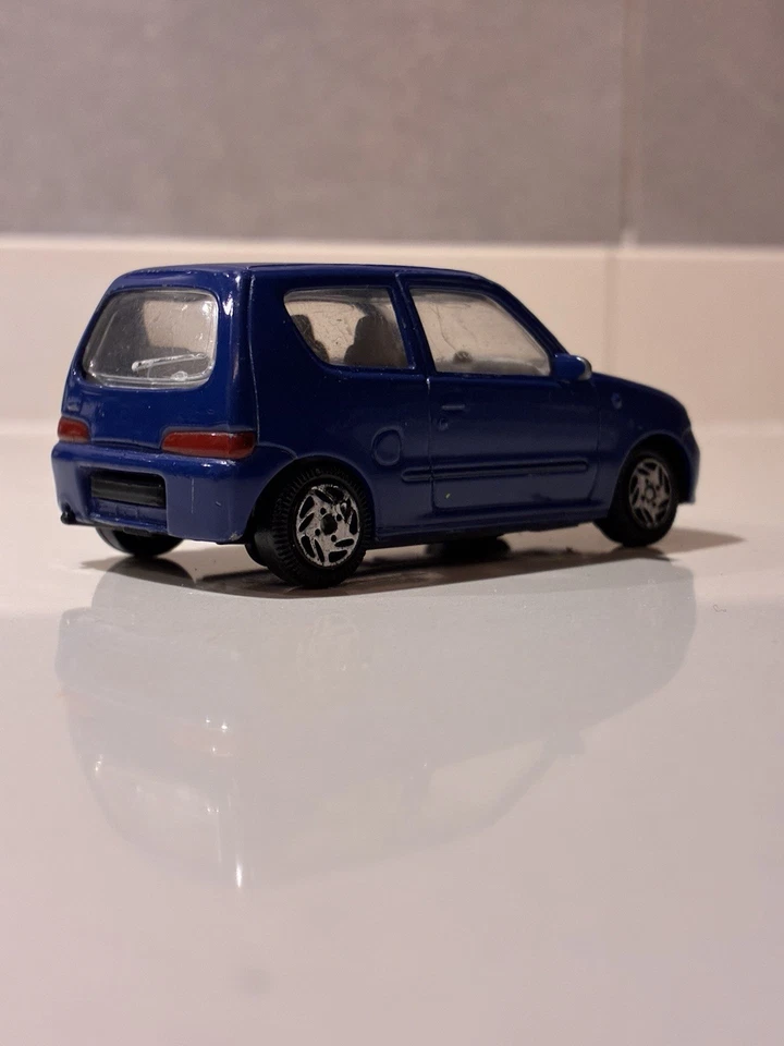 MODELLINO MAJORETTE FIAT 600 SPORTING SCALA 1:43 COLORE BLU - Immagine 3 di 4