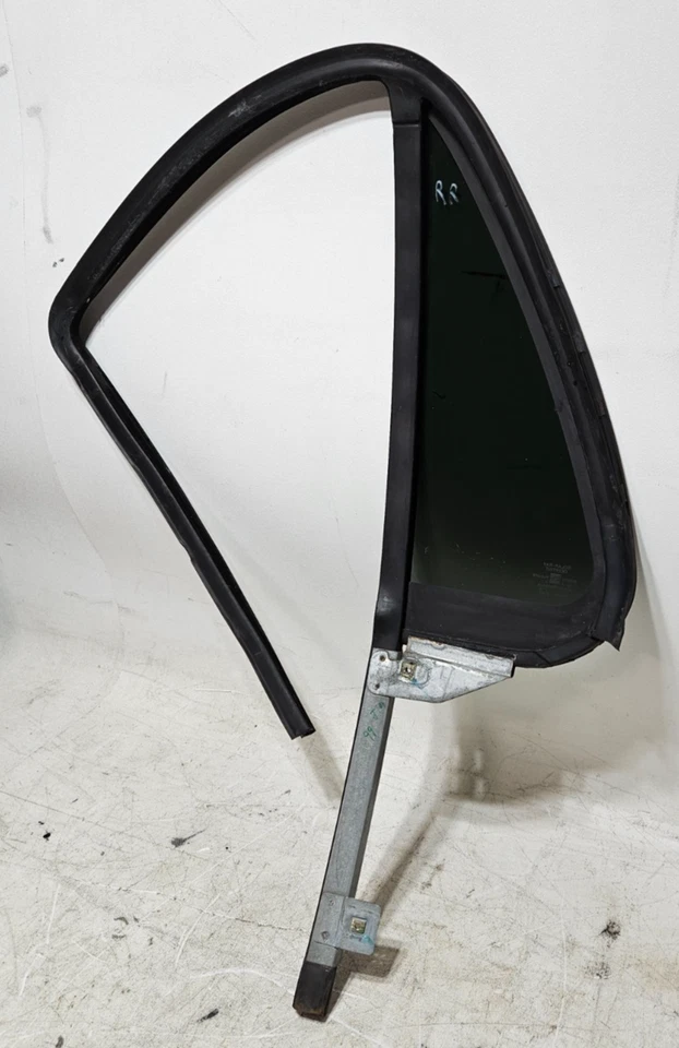 95 ~ 05 GMC Jimmy Bravada Blazer pasajero derecho ventilación trasera ventana puerta de vidrio Foto 3 de 4