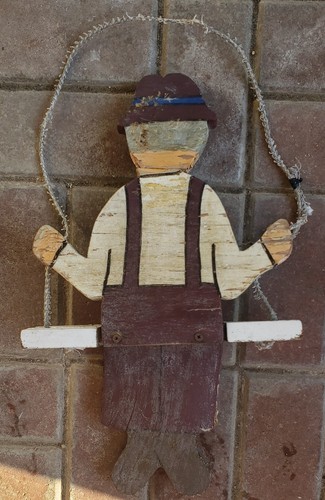 Grandma And Grandpa Folklore Deco Hang Wood Hand Crafted Hand Painted Vtg - Picture 5 of 8