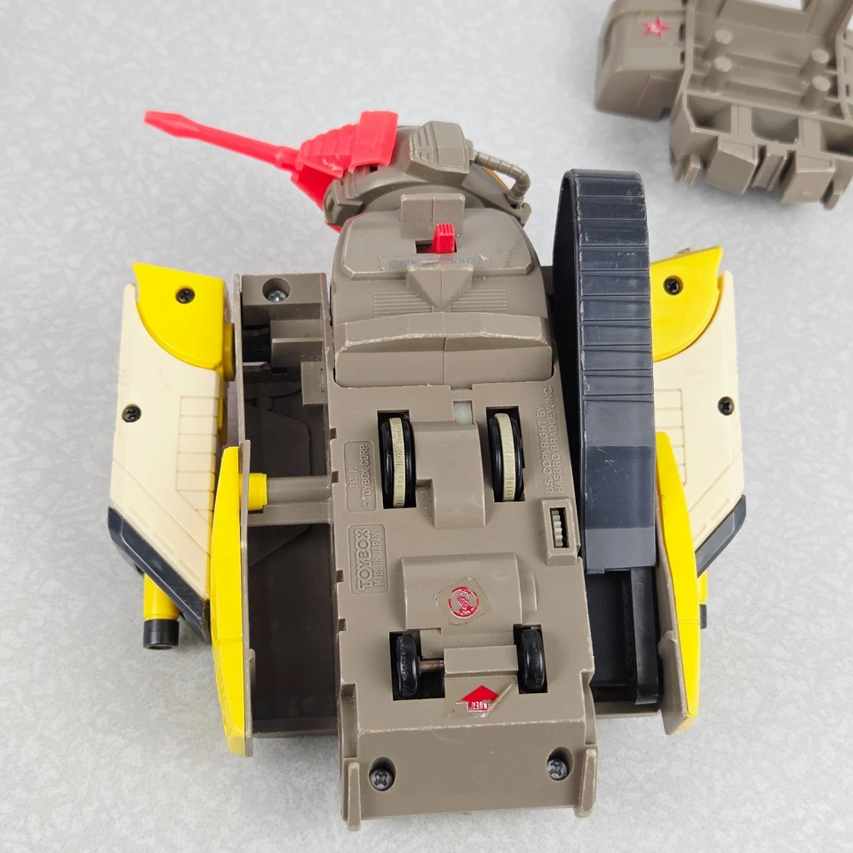 Transformers Lot 1980s Hasbro Takara G1 For Parts or Repair Metroplex Divebomb - Image 2 of 4