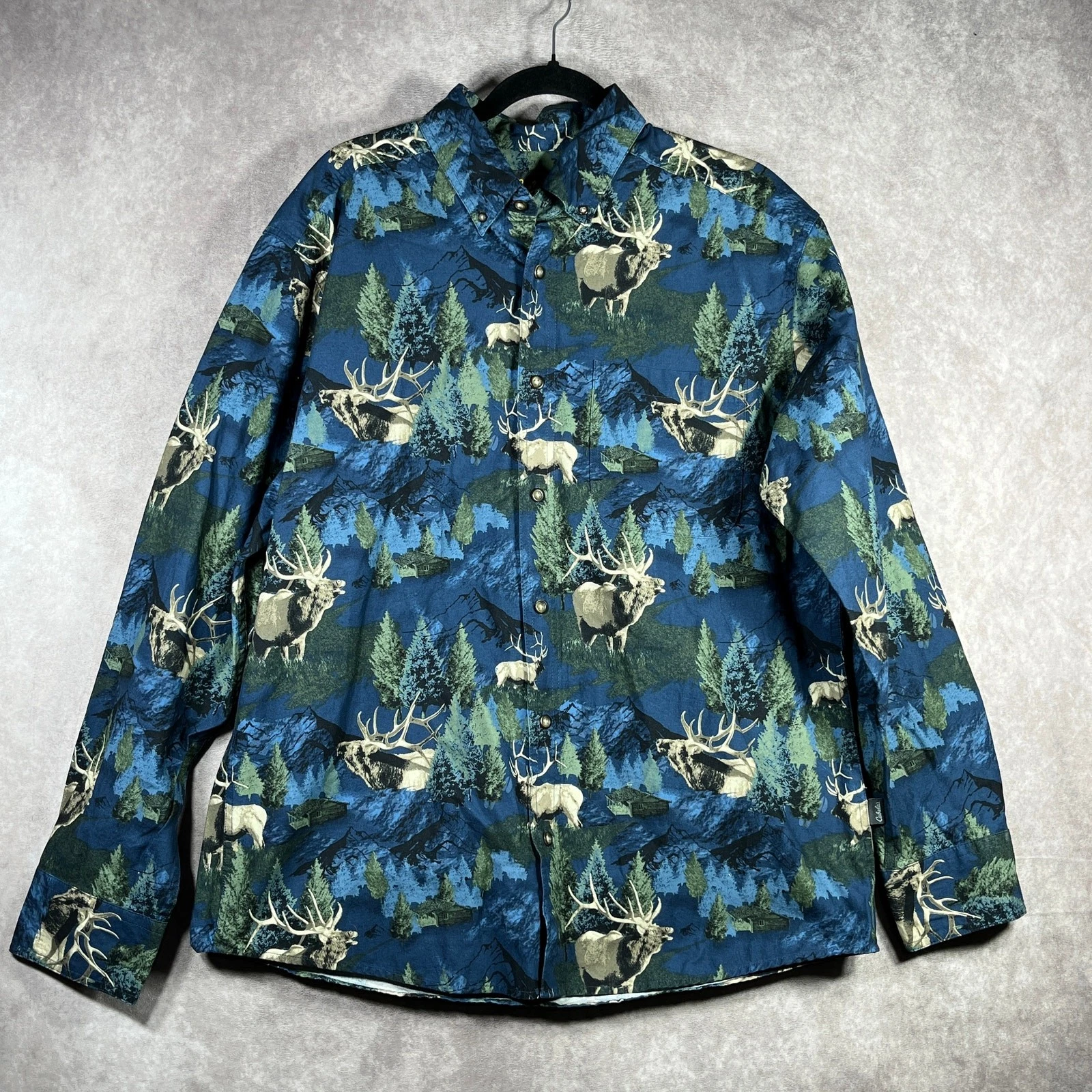 NEW Cabela's Shirt Men Large Blue Elk Print Button Down Long Sleeve Chest Pocket
