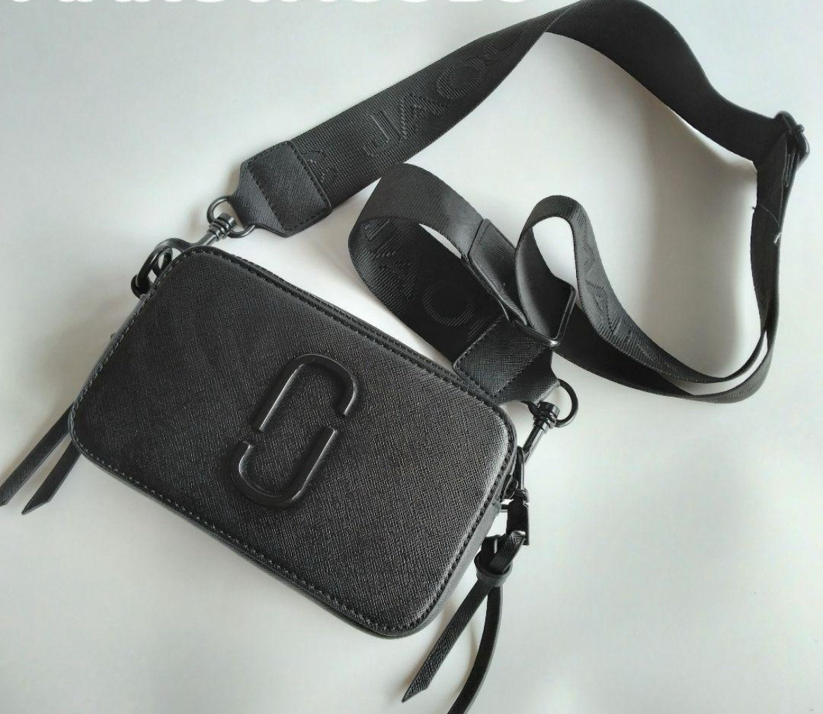 MARC JACOBS Snapshot Camera Bag Black Shoulder Bag Double