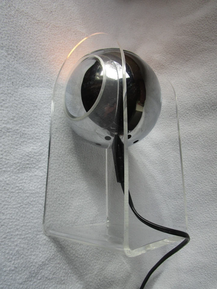 GINO SARFATTI Arteluce 70er Tischlampe Acrylständer Chromkugel 21,5x12x10,5cm - Bild 2 von 4