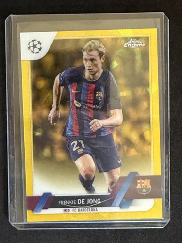2023 Chrome UEFA Club Competitions Sapphire Edition Yellow /75 Frenkie de Jong