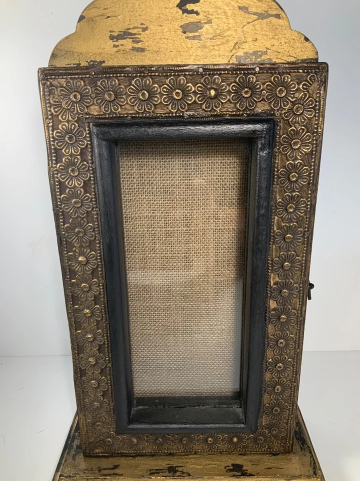 Gabinete porta llaves de madera negro y dorado con borde floral 14,5 pulgadas Foto 3 de 4