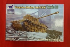 Bronco Models CB35126 1/35 Hungarian Medium Tank 43.M Turán III w/ Armour Skirts