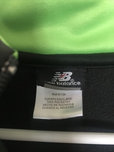 boys new balance athletic top size large (14-16) - Picture 2 of 4