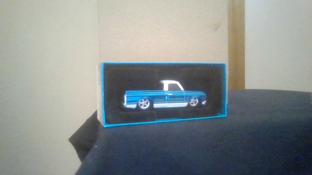 Picture 1 of 6