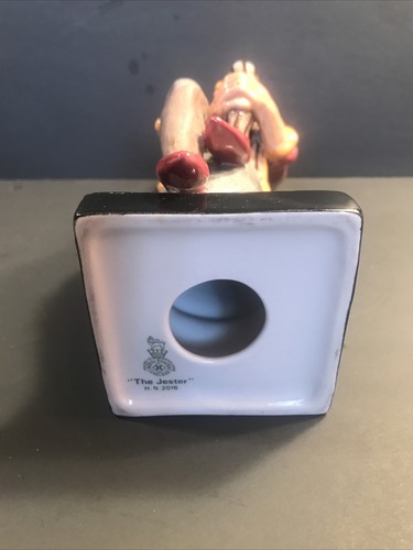 Vintage Royal Doulton figurine/The Jester/HN 2016/ Made in England/10 “ Tall - Picture 8 of 12