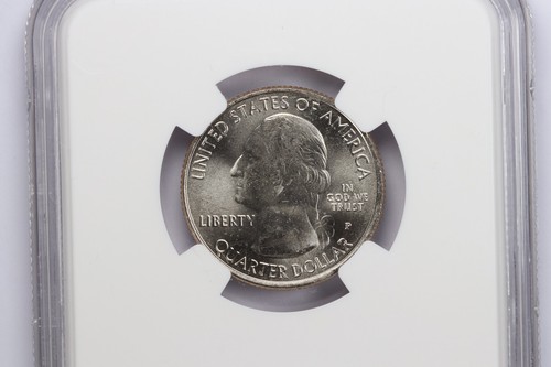 2010 P Yosemite NP Quarter NGC MS66 - Picture 4 of 4
