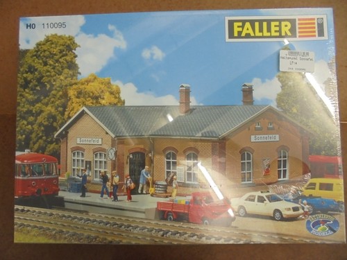 Faller 110095 Haltepunkt Sonnefeld H0 Plastikbausatz - Picture 1 of 2