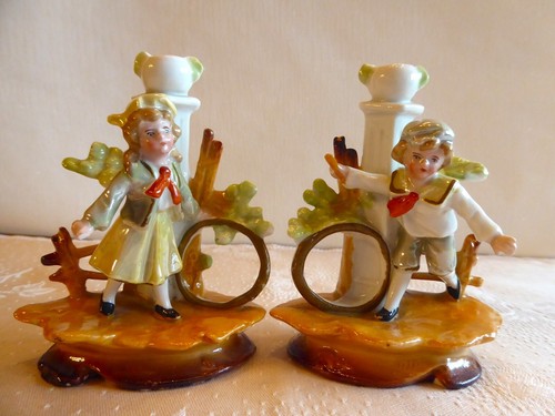 PORZELLANFIGUREN 2 STÜCK   MÄDCHEN & JUNGE     "ANTIK"