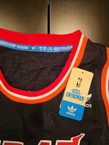 2014 MIAMI HEAT HARDWOOD CLASSIC #33 ALONZO MOURNING ADIDAS XL - Picture 2 of 11