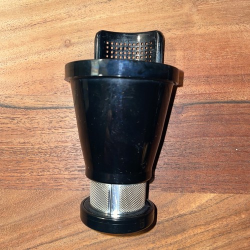 Exprimidor de masticación Omega 8004 150 vatios doble etapa silencioso de baja velocidad MUY LIMPIO - Imagen 5 de 10