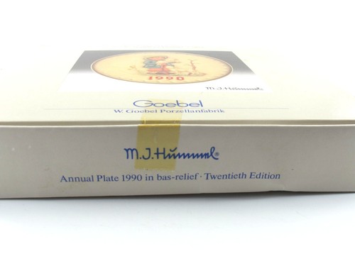 Goebel MI Hummel SHEPHERDS BOY Annual Collector Plate 20th Ed Relief 1990 in Box - Picture 12 of 13