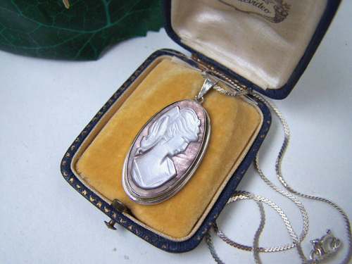 VINTAGE 925 STERLING SILVER MOTHER OF PEARL CAMEO PENDANT 16" CHAIN NECKLACE - Picture 7 of 15