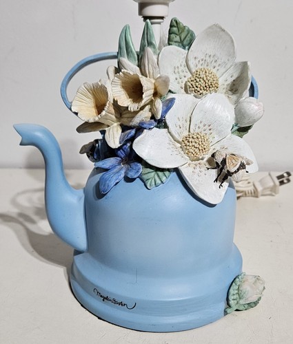 Marjolein Bastin Nature's Sketchbook Blue Teapot Lamp with Shade - TESTED - Picture 4 of 23
