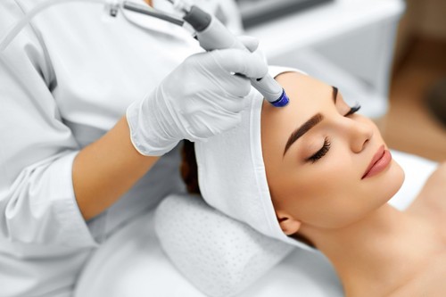 Microdermabrasion Crystals 4 lb. / 1.8 kg. 100 Grit Natural Face Exfoliator - Picture 2 of 5