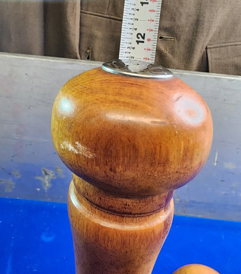 Vintage Mid Century Baribocraft Wood 12" Pepper Grinder Mill & Salt Shaker Set - Image 3 of 4