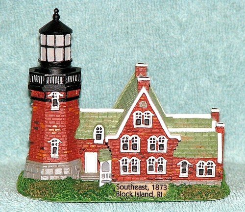 Lefton's Historic American Lighthouse #12211 - "Block Island", RI, 3-1/8" hoch - Bild 6 von 8