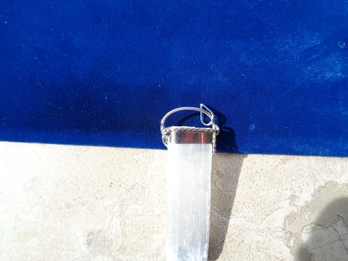 Selenite+ Red Garnet Pendant Antique Style-Moon Goddess+Earth Energy-A Beauty! - Picture 7 of 10
