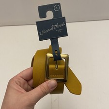 NEW Universal Thread Women  s Size Small Yellow Belt Style AAJ58