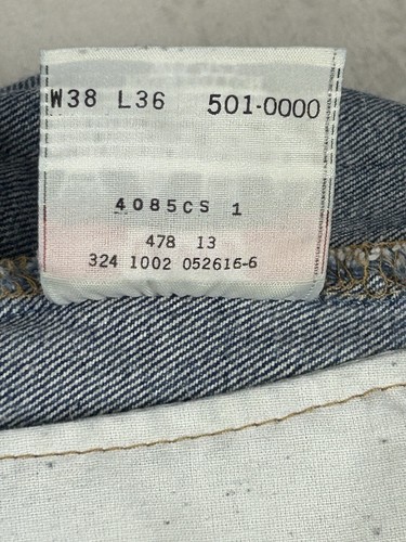 Jeans Y2K Levi’s 501XX 38x36 con bottoni a mosca - Foto 9 di 15