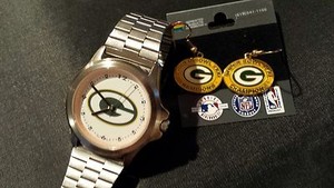 2-PC-SET-Green-Bay-Packers-LogoArt-Wristwatch-amp-Super-Bowl-31-G-B-Earrings-NEW
