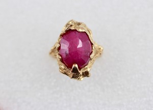 Size-6-Ruby-Ring-Freeform-Design-with-Large-Natural-Ruby-10k-Yellow-Gold