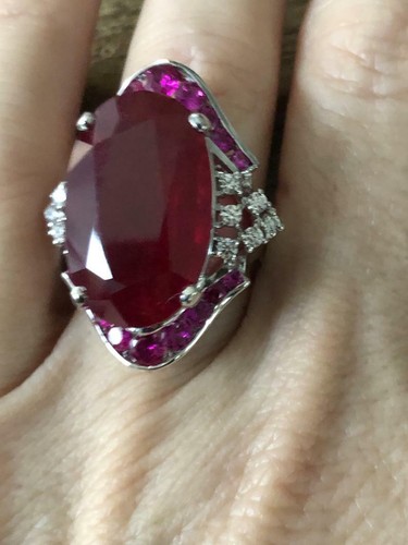 Beautiful 28.90 CT Oval Cut Red Ruby & Round CZ 935 Silver Classic Fabulous Ring - Picture 3 of 5