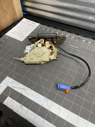2003 2008 HONDA PILOT REAR TRUNK LID LATCH LOCK ACTUATOR LIFT GATE OEM - Picture 6 of 7