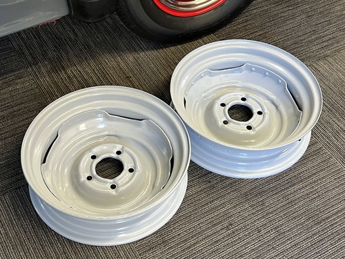 Fully Restored Vintage 1940s / 1950s / 1960s Volvo PV444 / PV 544 / 122 Wheels - Picture 10 of 11