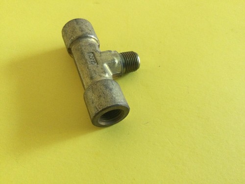 NEW CAJON/SWAGELOK B-2-BT Brass Pipe 1/8" x 1/8" FNPT Branch Tee - Picture 3 of 4
