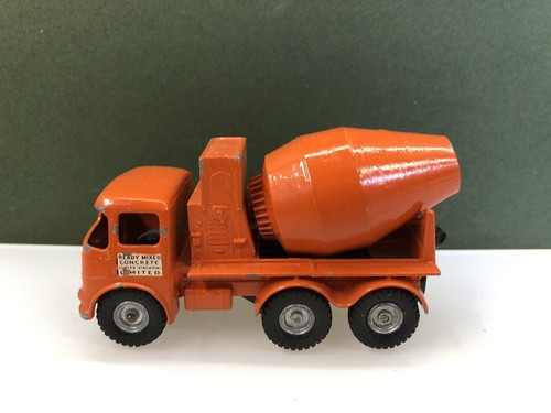 Matchbox Series Kingsize ERF Ready-Mix Concrete Truck Orange (Unboxed) - Picture 7 of 12