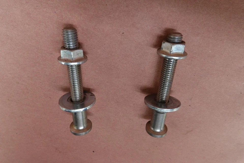 Pernos de gancho de montaje Honda Super Hawk 1000 VTR1000 2001-2005 Foto 4 de 4