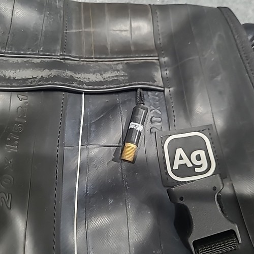 Alchemy Goods Pike Messenger Slimg Shoulder Laptop Bag Bike Tire Microsoft - Picture 9 of 9