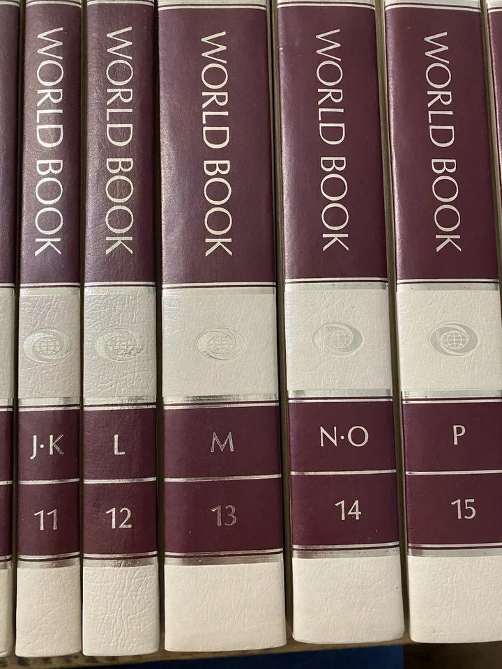 The World Book Encyclopedia 1986 Complete 22 Volume Set with Index - Image 4 of 4
