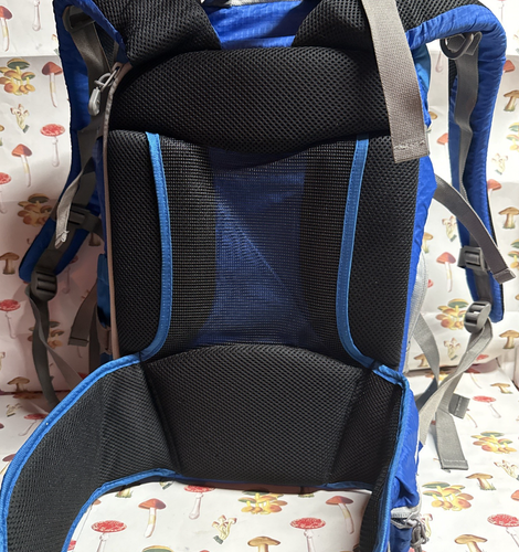 Amazon Basics Mochila Azul YKK Cremalleras Senderismo Portátil Cámara Paquete Acolchado - Imagen 8 de 18