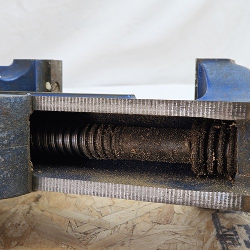 Record No.5 Bench Vice 5" Jaws Engineers Mechanics Vintage Tool Good Condition - Picture 13 of 24