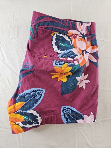 Old Navy Shorts Women's Size 8 Purple Everyday Hawaiian Tropical Floral - Picture 18 of 19