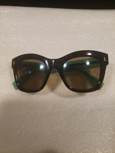 Nuovo! Occhiali da sole FENDI autentici auricolari verdi custodia originale - Foto 1 di 9
