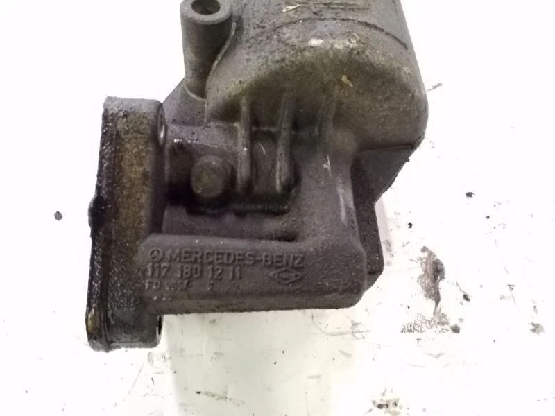 Carcasa del filtro de aceite del motor | Ajuste 81 82 83 84 85 Mercedes Benz 380SEL 380SL 380SLC Foto 4 de 4